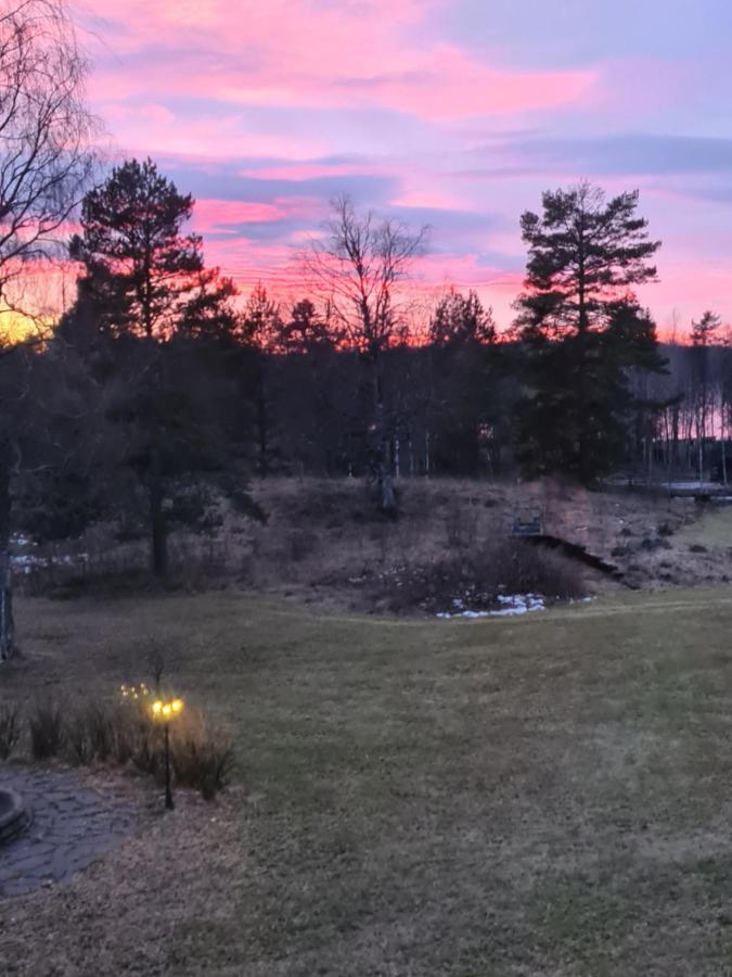Skogsbrynet B&B, Bredsjoe Nya Herrgard Hällefors Екстериор снимка