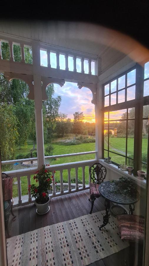 Skogsbrynet B&B, Bredsjoe Nya Herrgard Hällefors Екстериор снимка