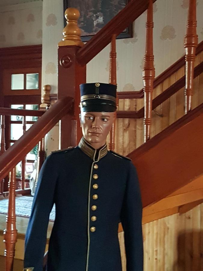 Skogsbrynet B&B, Bredsjoe Nya Herrgard Hällefors Екстериор снимка